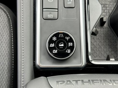 New 2026 Nissan Pathfinder SV image 21