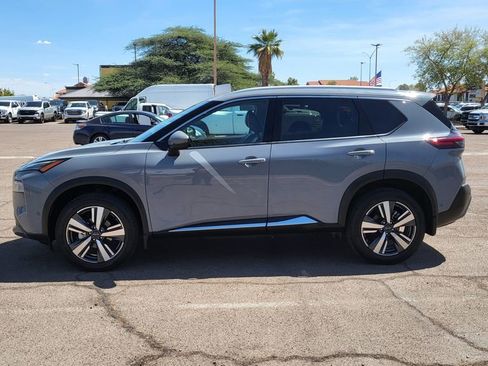 Used 2022 Nissan Rogue SL w/ SL Premium Package image 5