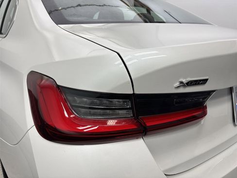 New 2026 BMW 330i xDrive Sedan w/ Premium Package image 19