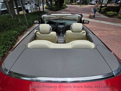 Used 2014 INFINITI Q60 Convertible w/ Premium Package RWD image 20