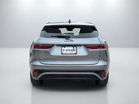 Used 2024 Jaguar F-PACE R-Dynamic S image 6
