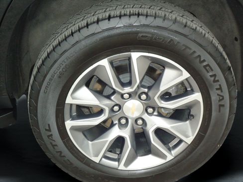Used 2024 Chevrolet Tahoe LS w/ Driver Alert Package AWD/4WD image 9