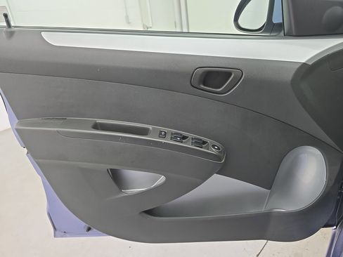 Used 2014 Chevrolet Spark LT image 24