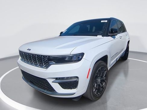Used 2022 Jeep Grand Cherokee Summit AWD/4WD image 1