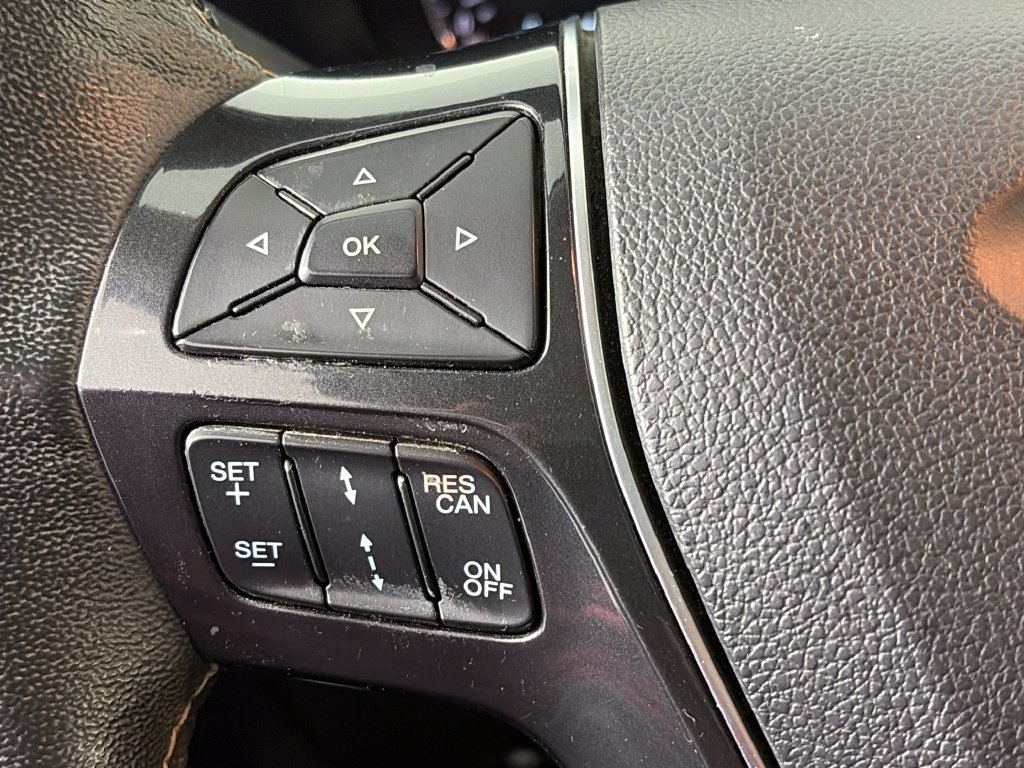 Used 2017 Ford Explorer Platinum AWD/4WD image 17