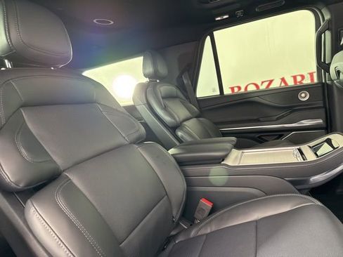 New 2025 Lincoln Navigator Reserve w/ Jet Appearance Package image 24