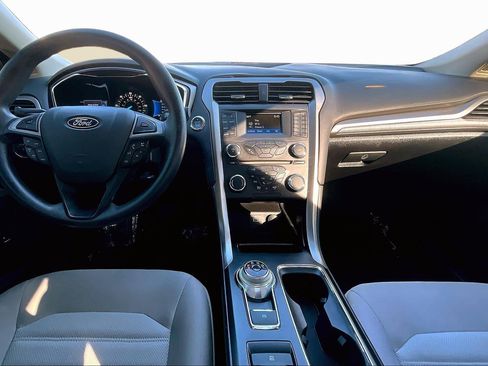 Used 2018 Ford Fusion S image 14