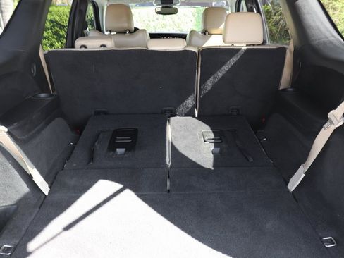 Used 2021 Dodge Durango SXT image 9