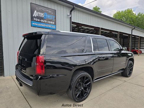Used 2019 Chevrolet Suburban Premier w/ Premier Plus Edition AWD/4WD image 16