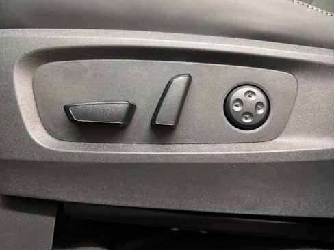 Certified 2026 INFINITI QX60 Luxe w/ Cargo Package image 17