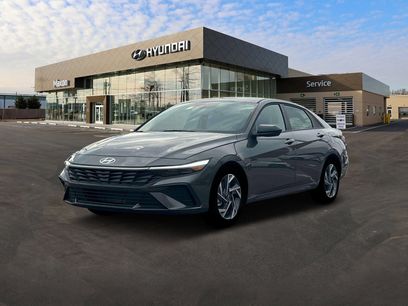 Certified 2025 Hyundai Elantra Sport