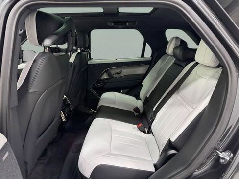New 2026 Land Rover Range Rover Sport Dynamic SE AWD/4WD image 9