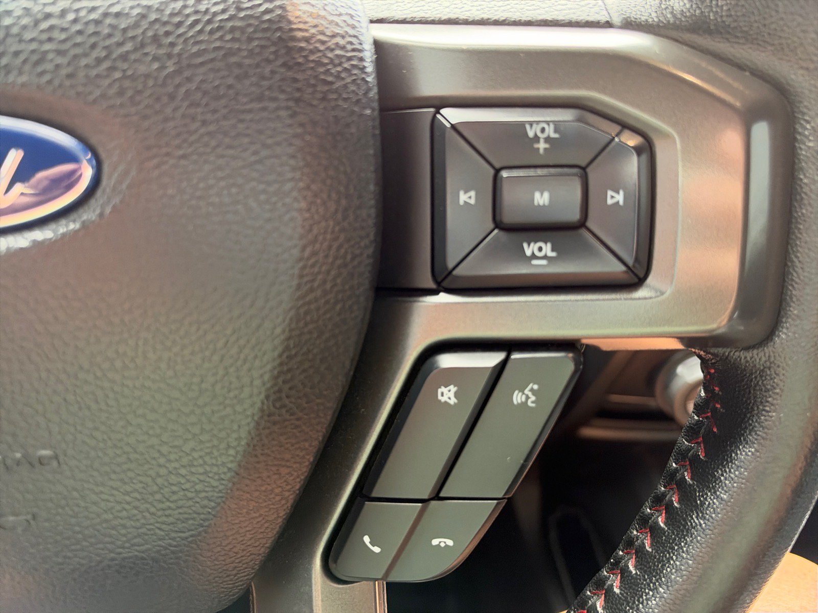 Used 2020 Ford F150 XLT w/ Equipment Group 302A Luxury AWD/4WD image 24