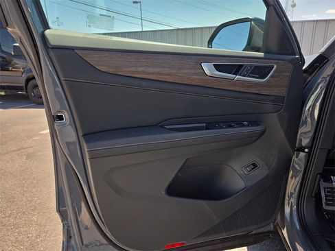 New 2025 Volkswagen Atlas SEL Premium R-Line image 17