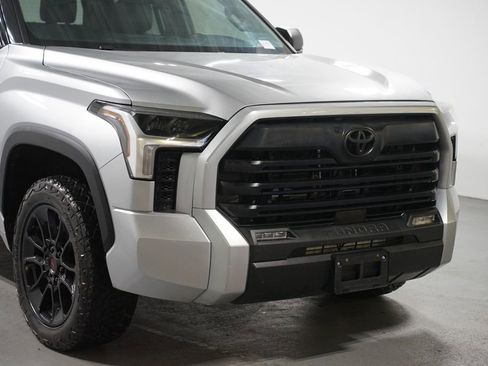 Used 2022 Toyota Tundra SR5 image 4