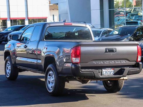 Certified 2017 Toyota Tacoma SR RWD image 5