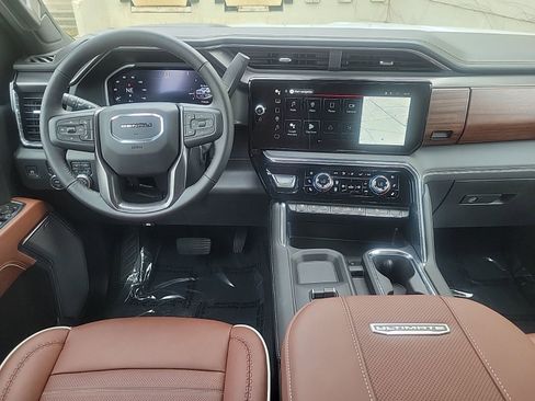 New 2026 GMC Sierra 2500 Denali Ultimate image 15
