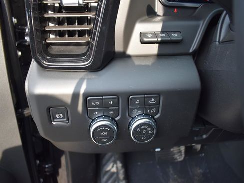 New 2026 GMC Sierra 2500 AT4 w/ AT4 Premium Plus Package image 15