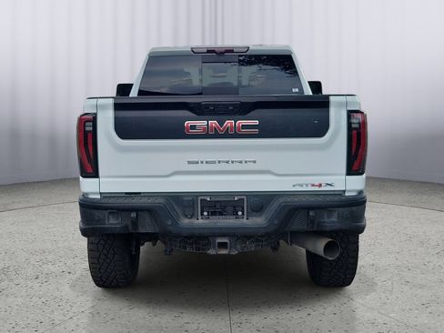 Used 2024 GMC Sierra 2500 AT4X w/ AT4X AEV Edition AWD/4WD image 5