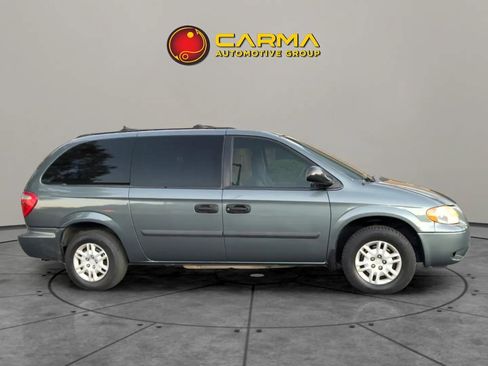 Used 2005 Dodge Grand Caravan SE image 9