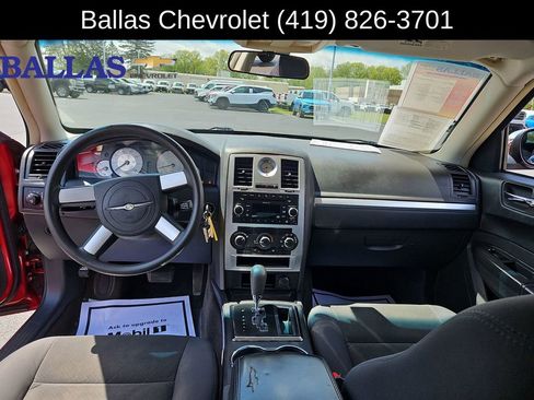 Used 2010 Chrysler 300 Touring Plus RWD image 20