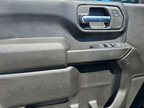 Used 2025 Chevrolet Silverado 2500 Custom w/ Custom Value Package AWD/4WD image 10