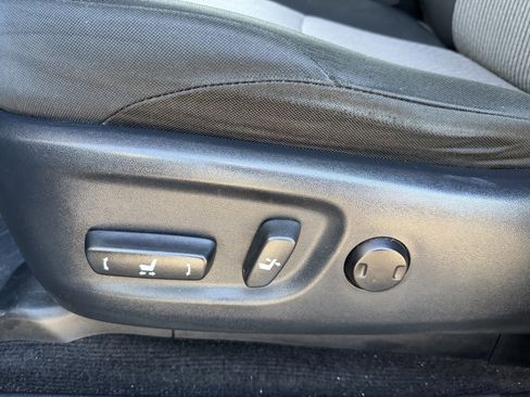 Used 2018 Toyota 4Runner SR5 image 17