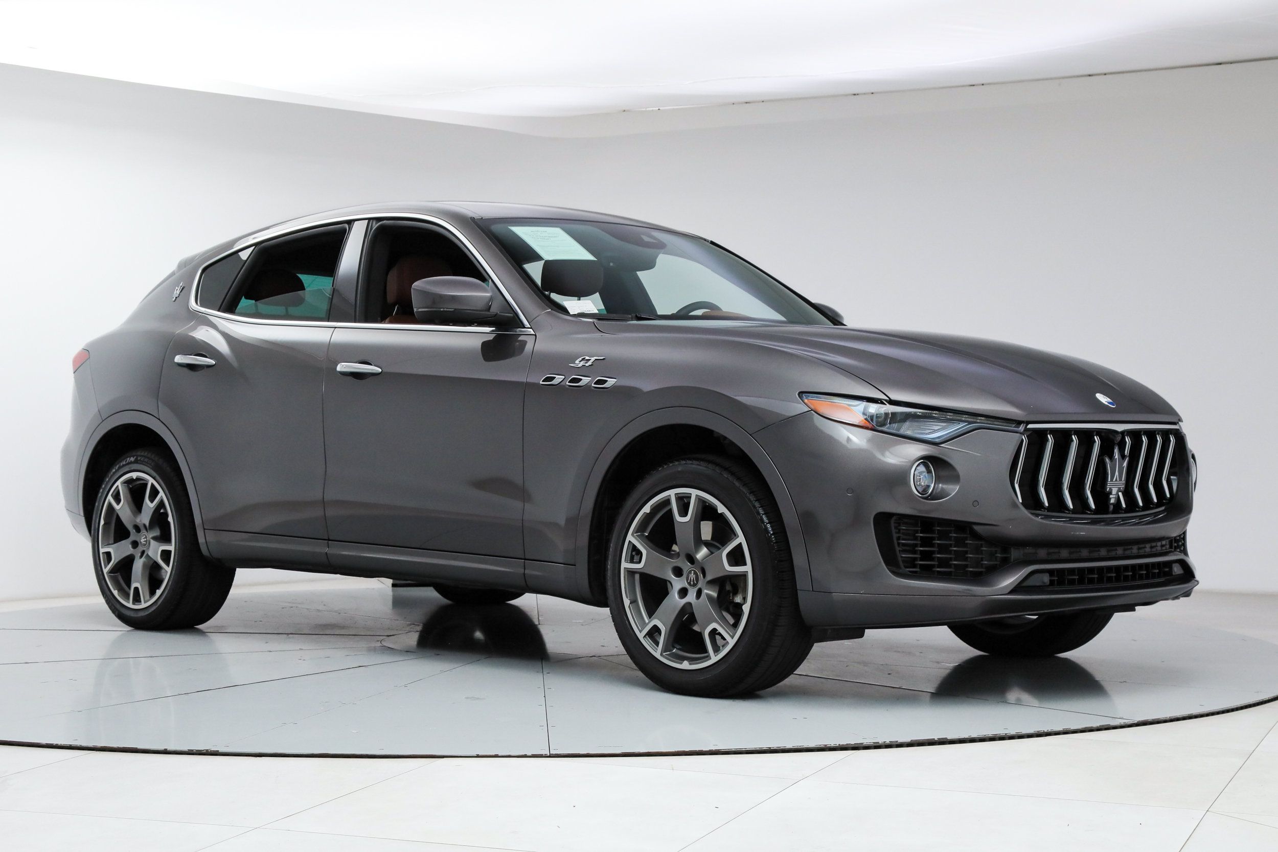 Certified 2023 Maserati Levante GT AWD/4WD image 6