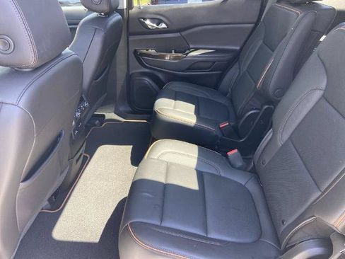 Used 2023 GMC Acadia AT4 w/ Technology Package AWD/4WD image 21