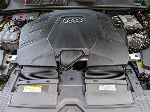 Used 2023 Audi Q8 Premium Plus AWD/4WD image 24