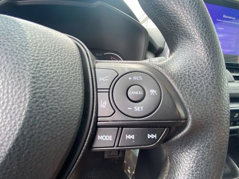 Used 2024 Toyota RAV4 LE AWD/4WD image 19