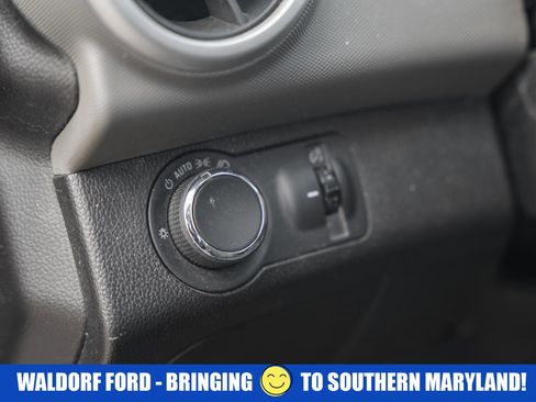 Used 2018 Chevrolet Sonic LT w/ Convenience Package image 33