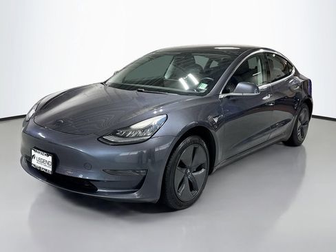 Used 2018 Tesla Model 3 Long Range image 1