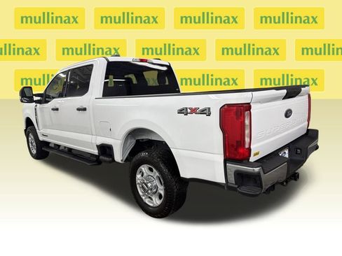 Certified 2025 Ford F350 XLT image 10