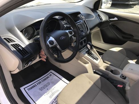 Used 2013 Ford Focus SE w/ Interior Protection Pkg FWD image 10