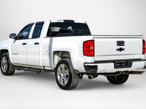 Used 2016 Chevrolet Silverado 1500 Custom w/ Custom Convenience Package RWD image 8