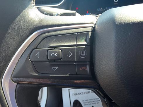 Used 2021 Jeep Grand Cherokee L Laredo AWD/4WD image 21