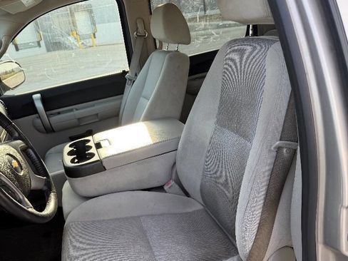 Used 2009 Chevrolet Silverado 1500 LT w/ Power Pack Plus image 5