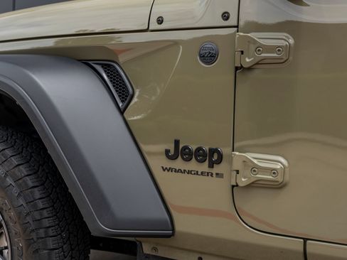 Used 2026 Jeep Wrangler Sport AWD/4WD image 14