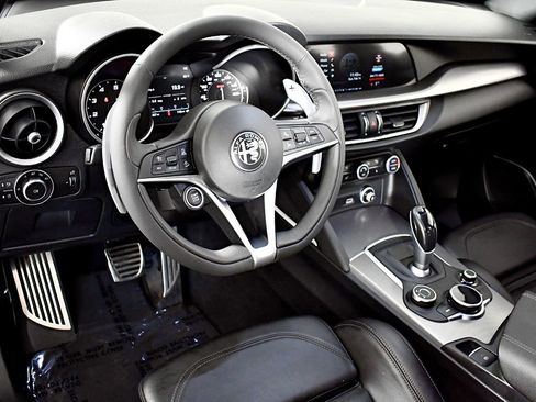 Used 2019 Alfa Romeo Stelvio Ti Sport w/ Quick Order Package 22S Sport image 20