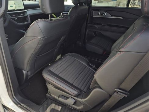 New 2026 Ford Explorer ST-Line w/ ST-Line Street Pack image 13