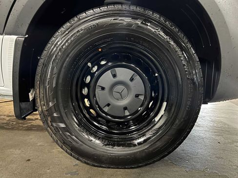 Used 2026 Mercedes-Benz Sprinter 2500 image 9