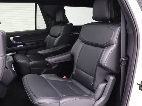 Used 2025 Ford Expedition Max Platinum w/ Stealth Performance Package AWD/4WD image 11