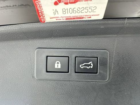 Certified 2023 Subaru Outback Limited w/ Tech Package 2 image 19