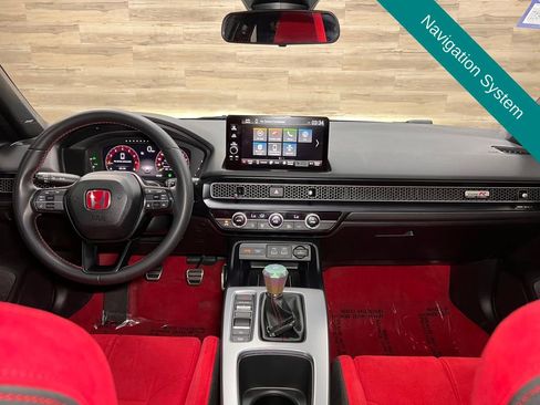 Used 2024 Honda Civic Type R image 2