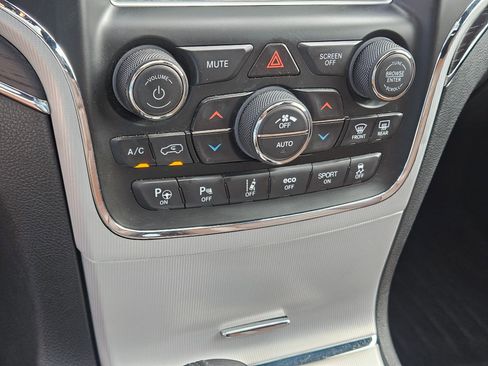 Used 2018 Jeep Grand Cherokee Summit w/ Platinum Series Group AWD/4WD image 26