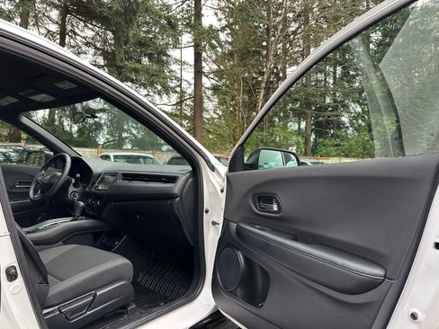 Used 2022 Honda HR-V Sport image 10