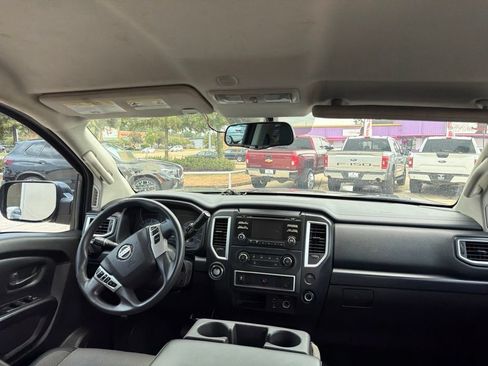 Used 2017 Nissan Titan S RWD image 6