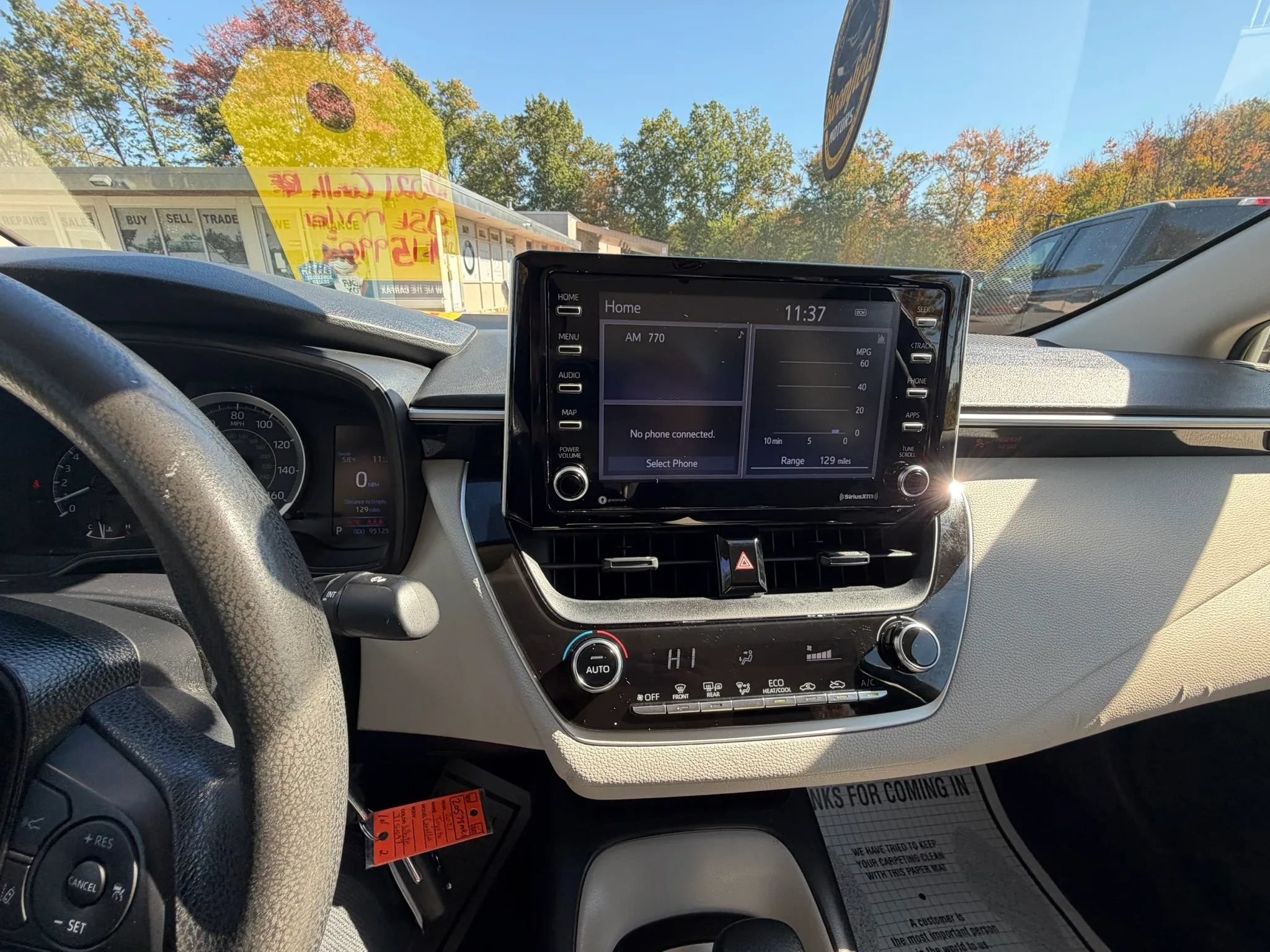 Used 2021 Toyota Corolla LE FWD image 24