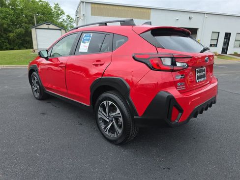 Used 2024 Subaru Crosstrek 2.0i Premium AWD/4WD image 12